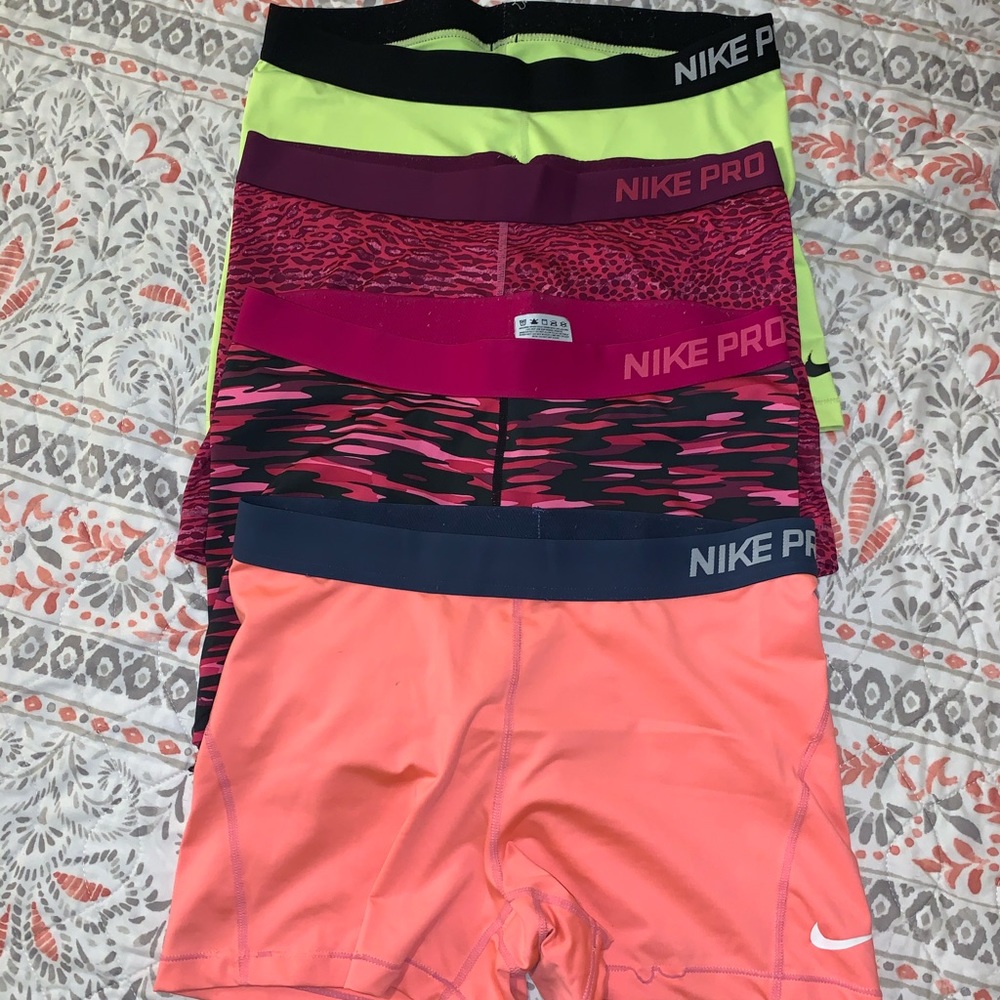 Nike pro
